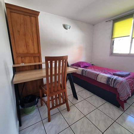 Chez Liliane Apartment Saint-Denis Luaran gambar
